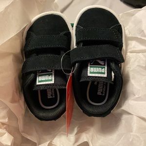 NIB Infant Suede Puma Sneakers